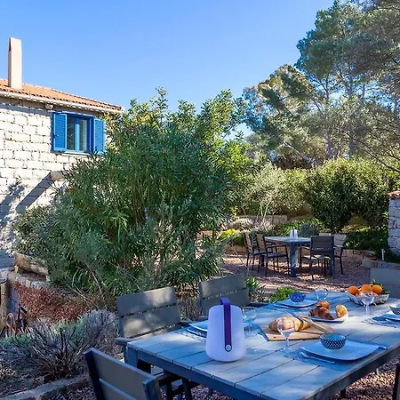 Le Moulin De Figari